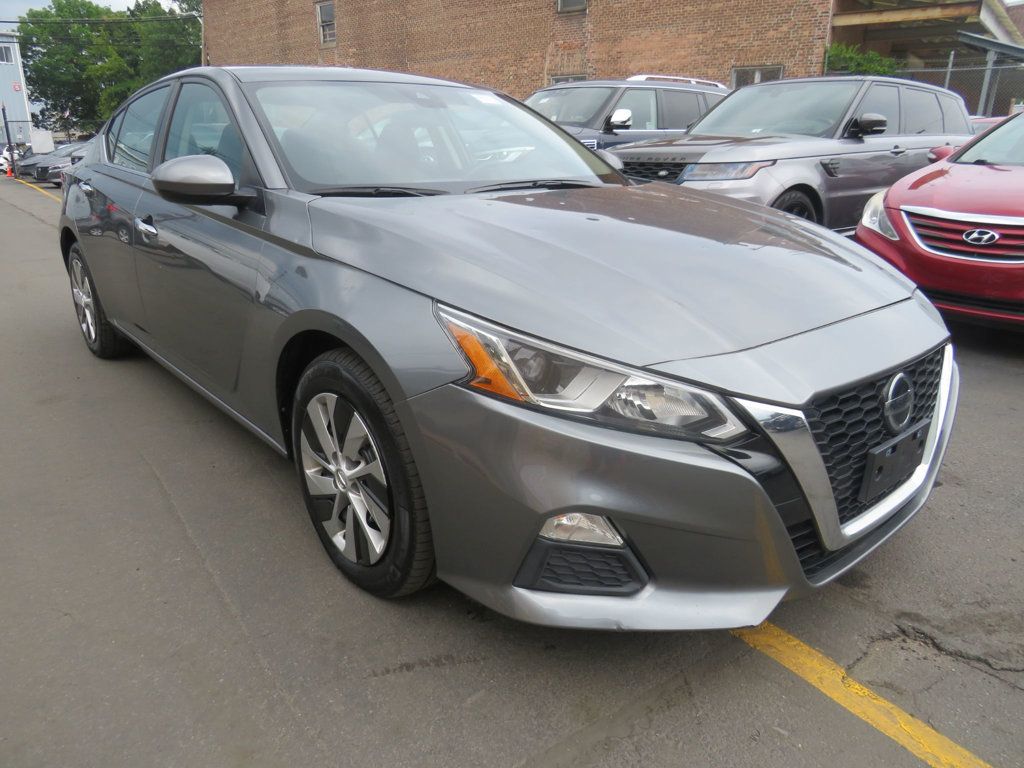 2021 Nissan Altima 2.5 photo 3