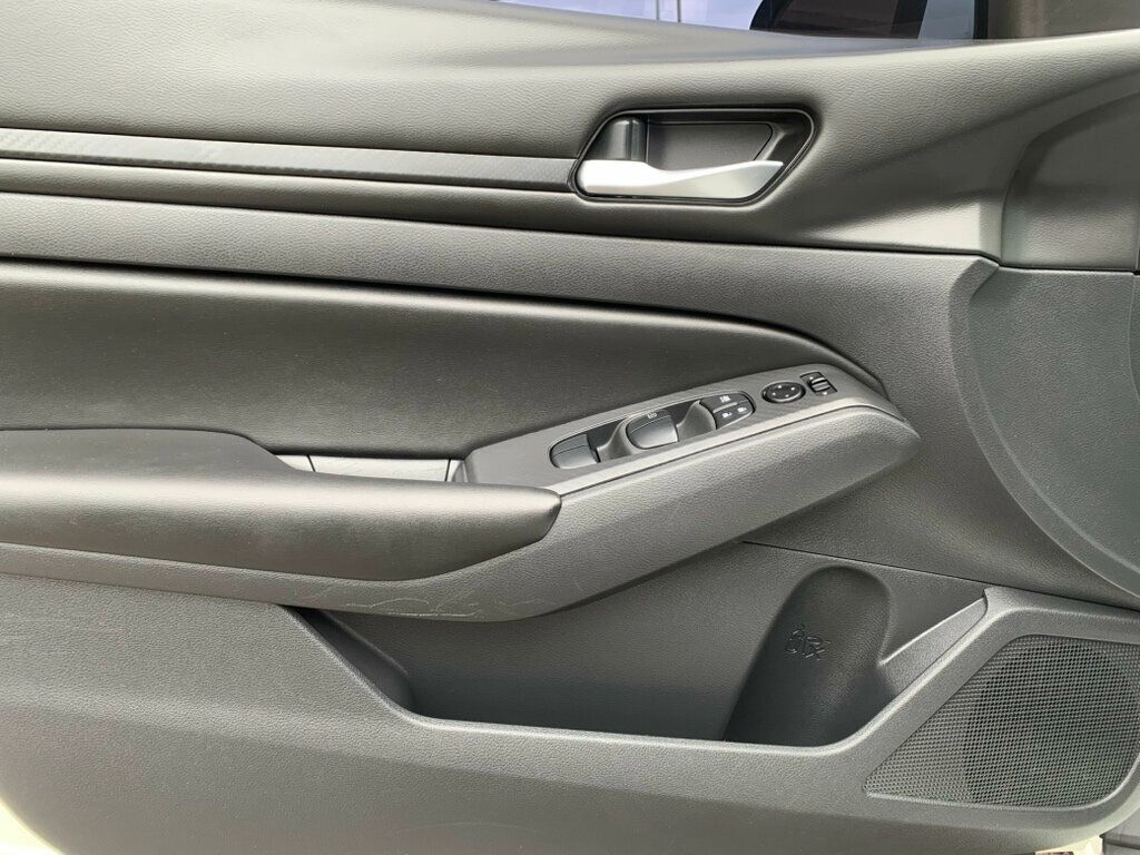 2021 Nissan Altima 2.5 photo 4