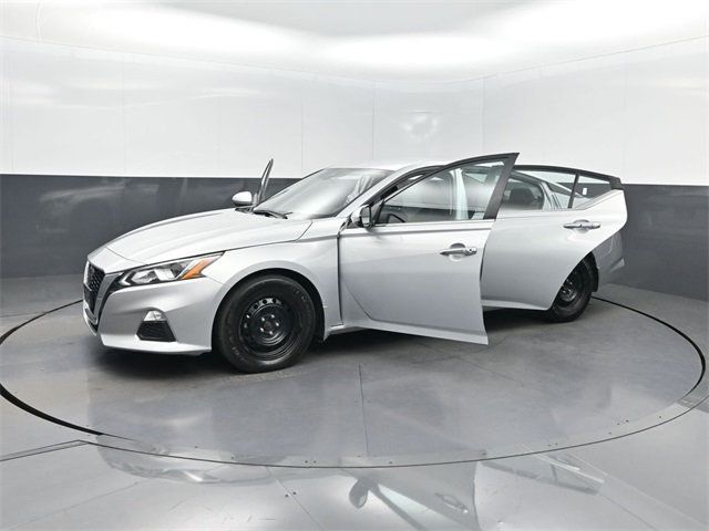 2021 Nissan Altima 2.5 S Sedan - 22946322 - 33