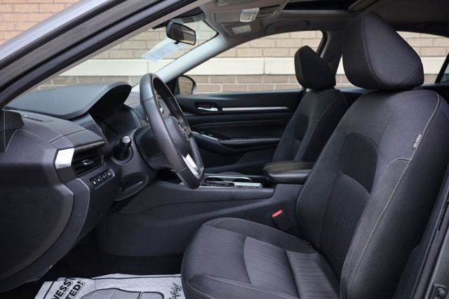 2021 Nissan Altima 2.5 SV - 23093854 - 16