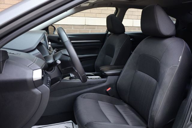 2021 Nissan Altima 2.5 SV - 23093854 - 17