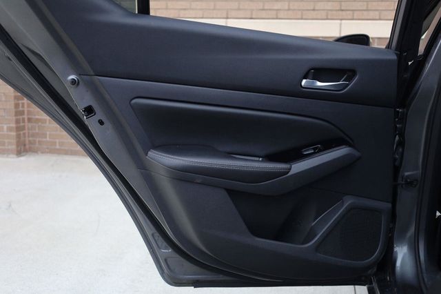 2021 Nissan Altima 2.5 SV - 23093854 - 19