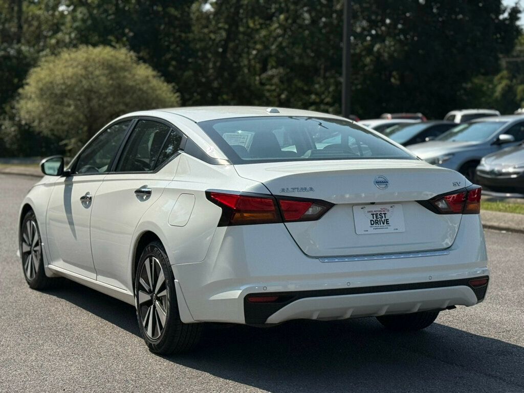 2021 Nissan Altima 2.5 SV photo 4