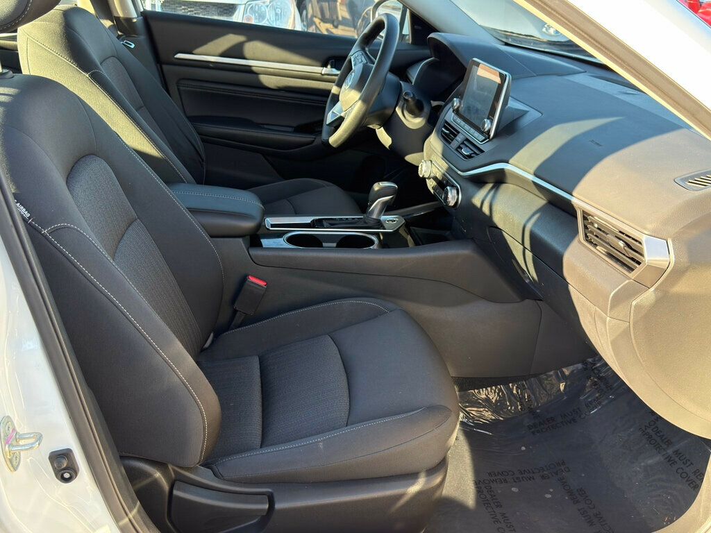 2021 Nissan Altima 2.5 SV Sedan - 22962102 - 20