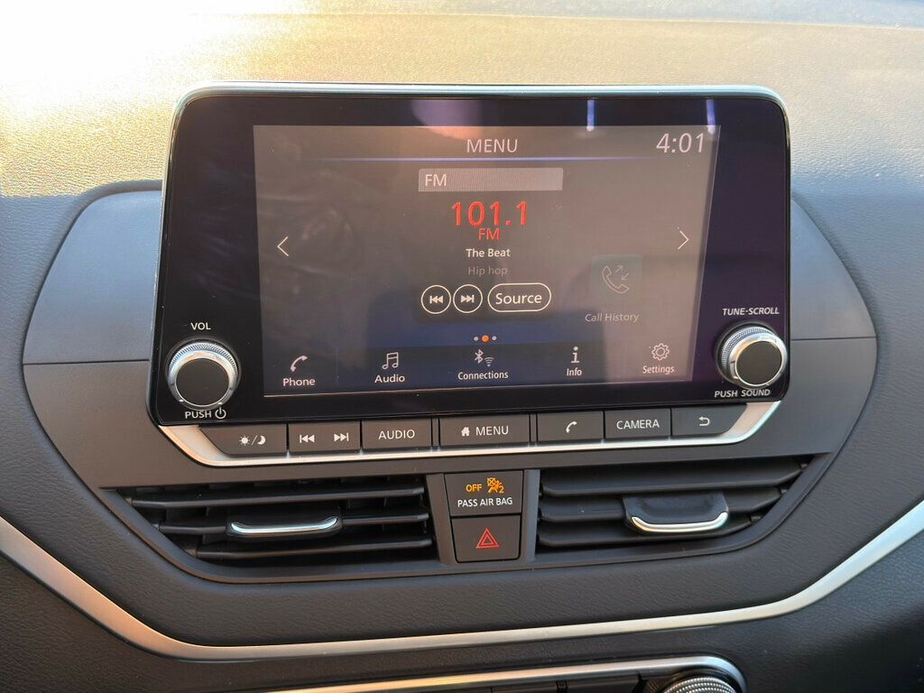 2021 Nissan Altima 2.5 SV Sedan - 22962102 - 28