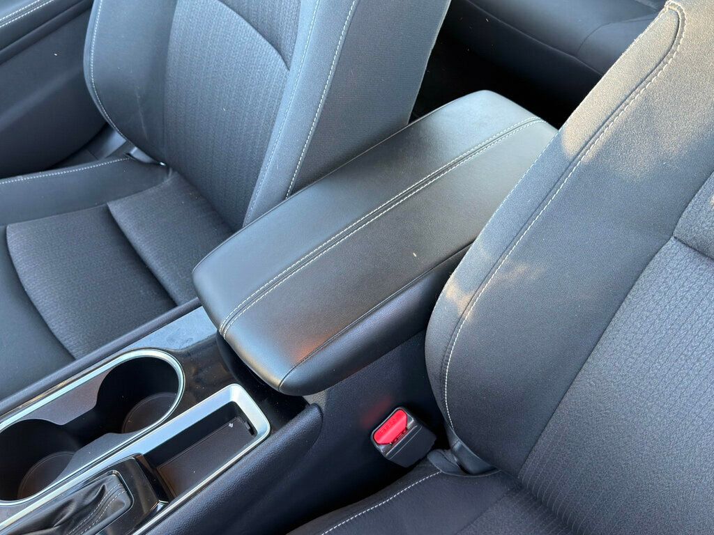 2021 Nissan Altima 2.5 SV Sedan - 22962102 - 30