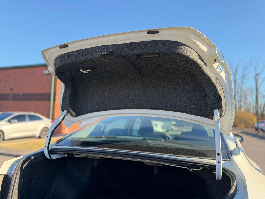 2021 Nissan Altima 2.5 SV Sedan - 22962102 - 35