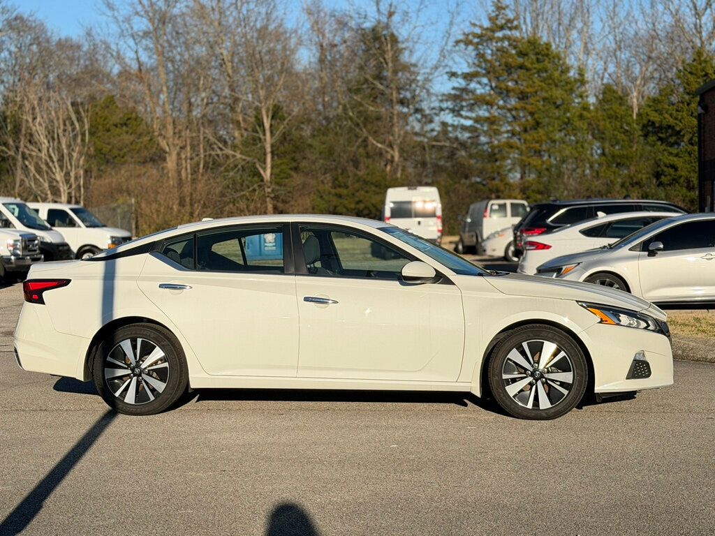 2021 Nissan Altima 2.5 SV Sedan - 22962102 - 5
