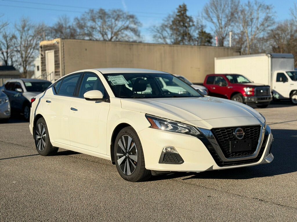 2021 Nissan Altima 2.5 SV Sedan - 22962102 - 6