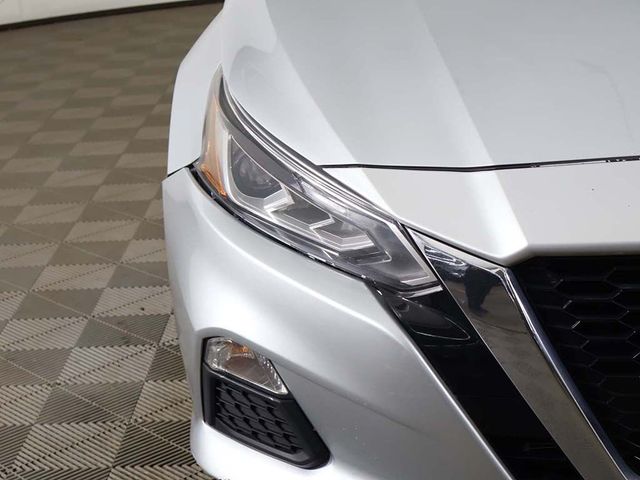 2021 Nissan Altima 2.5 SV Sedan - 23027802 - 9