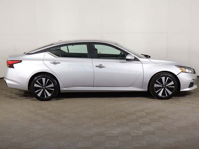2021 Nissan Altima 2.5 SV Sedan - 23027802 - 14