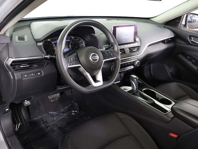 2021 Nissan Altima 2.5 SV Sedan - 23027802 - 22