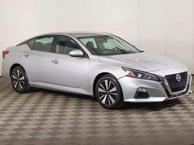 2021 Nissan Altima 2.5 SV Sedan - 23027802 - 44