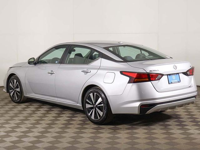 2021 Nissan Altima 2.5 SV Sedan - 23027802 - 5