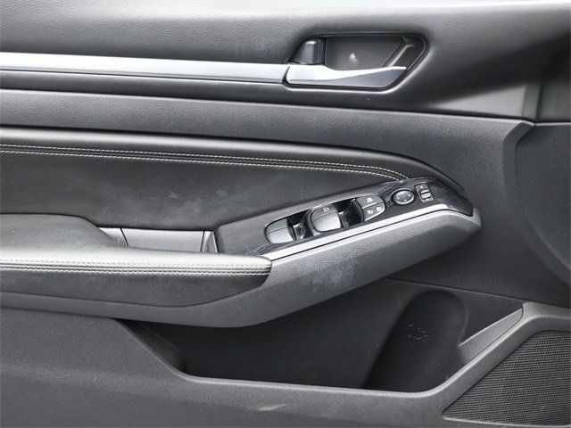 2021 Nissan Altima 2.5 SV Sedan - 22978575 - 11