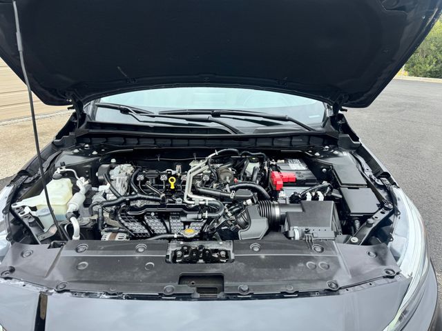 2021 Nissan Altima 2.5 SV Sedan - 23030791 - 19
