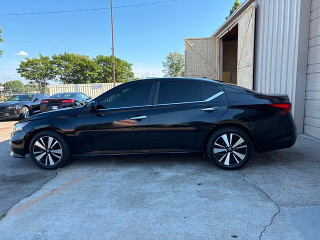 2021 Nissan Altima 2.5 SV Sedan - 23030791 - 3