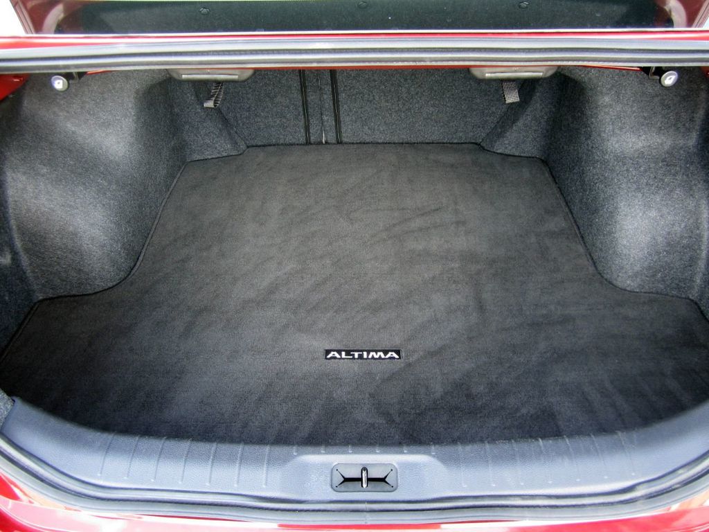 2021 Nissan Altima 2.5 SV photo 17