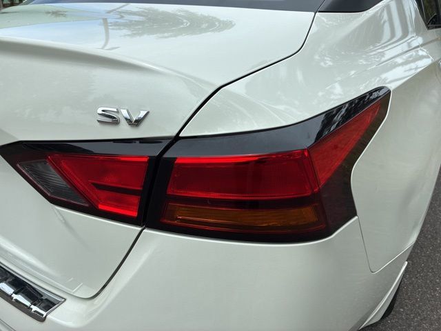 2021 Nissan Altima 2.5 SV Sedan - 23015458 - 13