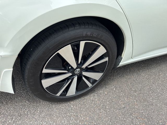 2021 Nissan Altima 2.5 SV Sedan - 23015458 - 14