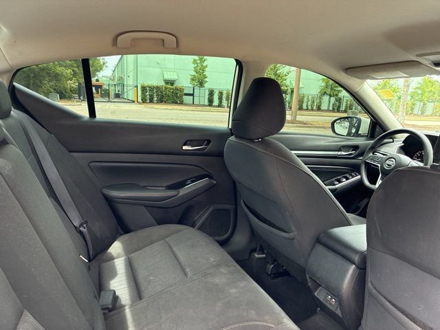 2021 Nissan Altima 2.5 SV Sedan - 23015458 - 22