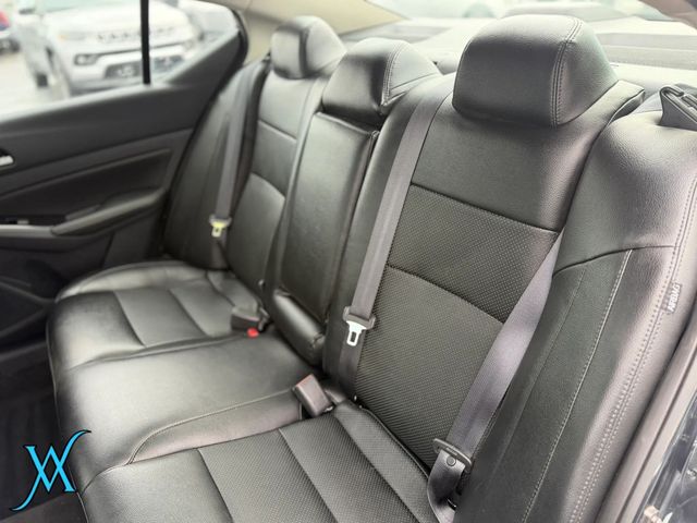 2021 Nissan Altima 2.5 SV Sedan 4D - 23068515 - 16