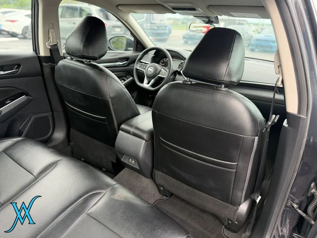 2021 Nissan Altima 2.5 SV Sedan 4D - 23068515 - 18