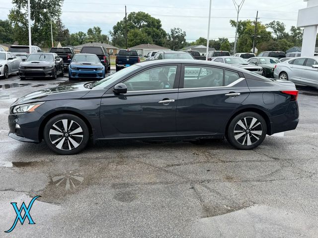 2021 Nissan Altima 2.5 SV Sedan 4D - 23068515 - 3