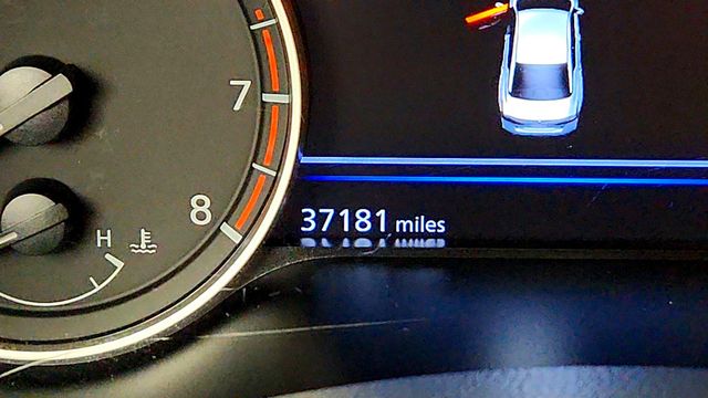 2021 Nissan Altima 2.5 SV Sedan w/ Premium Package - 23040980 - 15