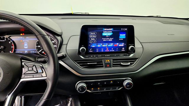 2021 Nissan Altima 2.5 SV Sedan w/ Premium Package - 23040980 - 18