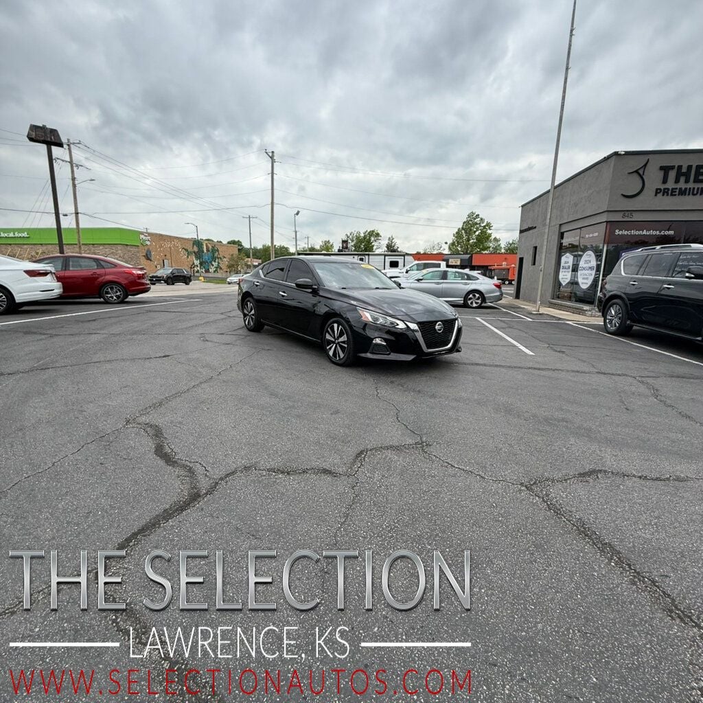 2021 Nissan Altima 2.5 SV W/BLIND SPOT, APPLE CARPLAY & ANDROID AUDIO - 23009526 | Video 1