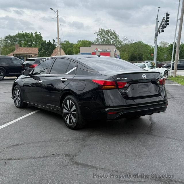 2021 Nissan Altima 2.5 SV W/BLIND SPOT, APPLE CARPLAY & ANDROID AUDIO - 23009526 - 10