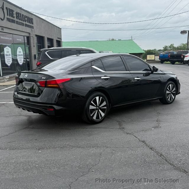2021 Nissan Altima 2.5 SV W/BLIND SPOT, APPLE CARPLAY & ANDROID AUDIO - 23009526 - 16