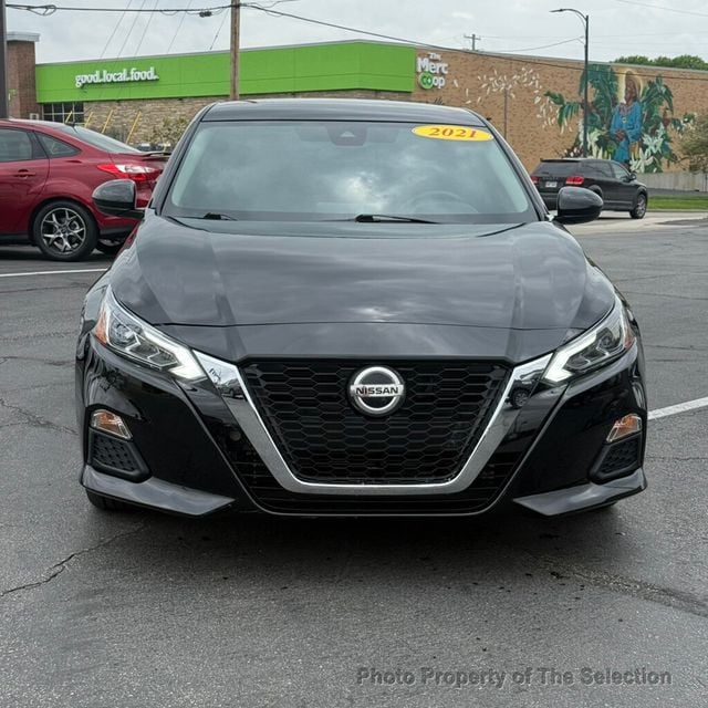 2021 Nissan Altima 2.5 SV W/BLIND SPOT, APPLE CARPLAY & ANDROID AUDIO - 23009526 - 4