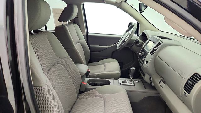 2021 Nissan Frontier Crew Cab 4x2 SV Automatic w/ Value Truck Pkg - 23017605 - 22