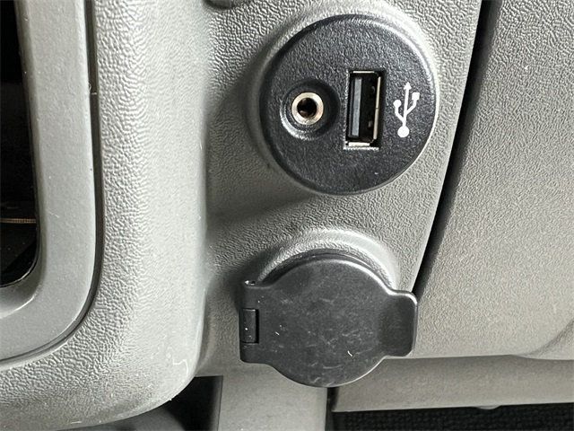 2021 Nissan Frontier Crew Cab 4x4 SV Automatic - 22732733 - 24