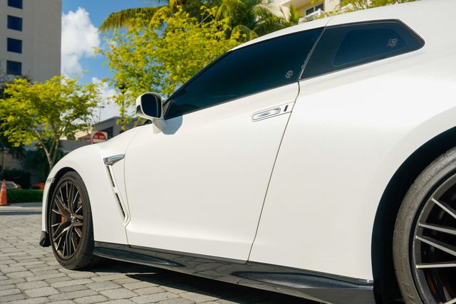 2021 Nissan GT-R Premium AWD - 22961037 - 18