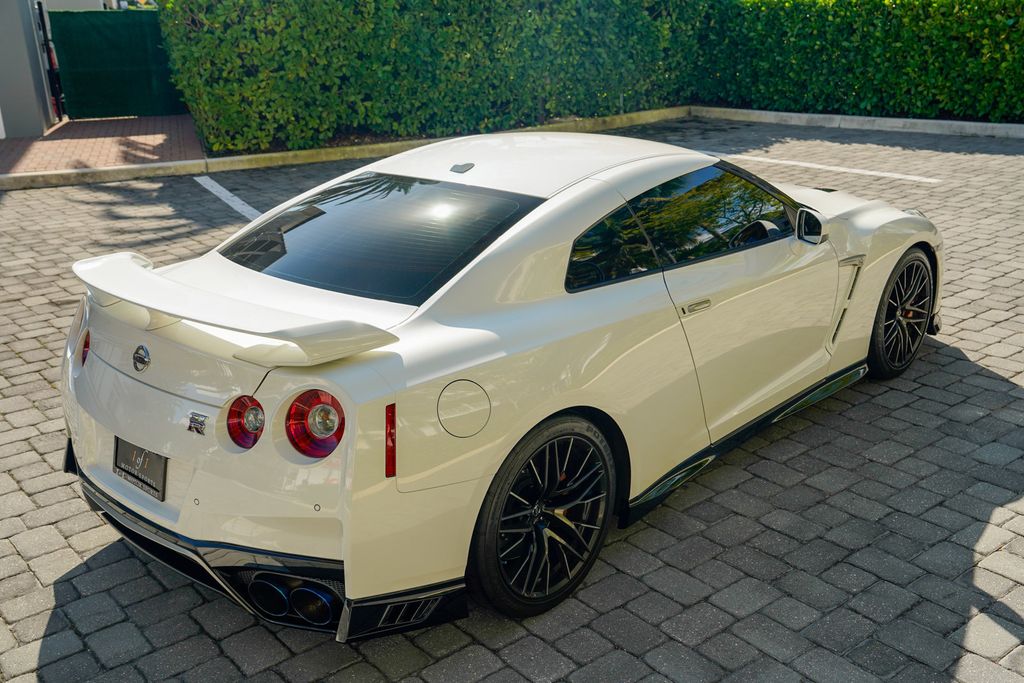 2021 Nissan GT-R Premium AWD - 22961037 - 26
