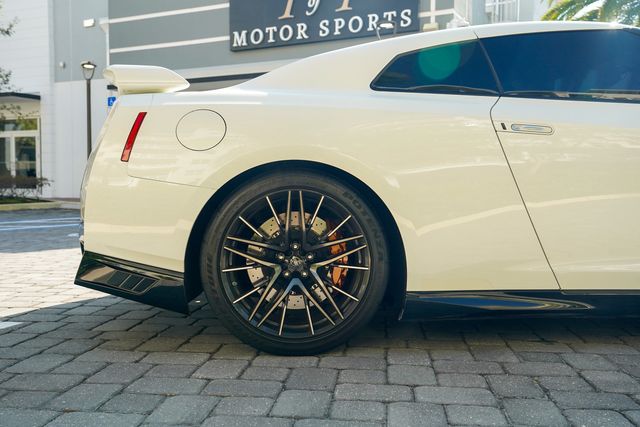 2021 Nissan GT-R Premium AWD - 22961037 - 28