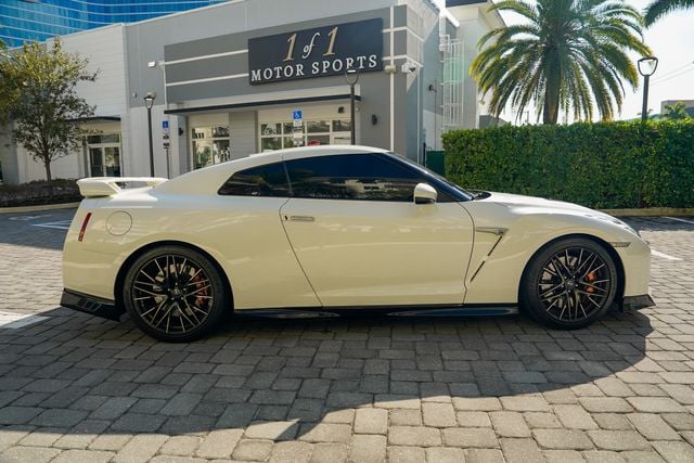 2021 Nissan GT-R Premium AWD - 22961037 - 30