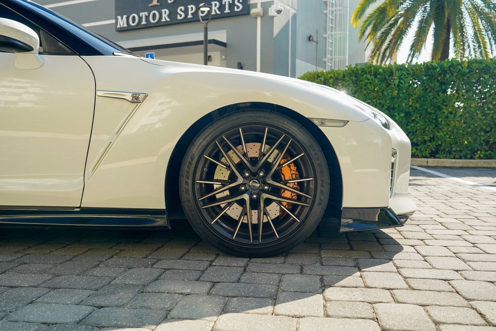 2021 Nissan GT-R Premium AWD - 22961037 - 31
