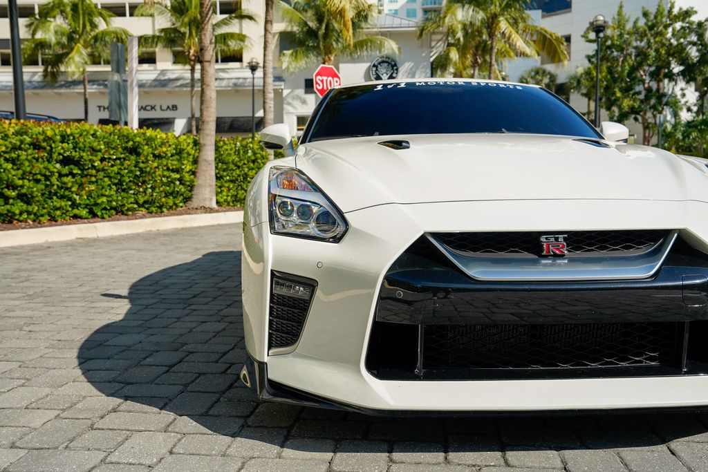 2021 Nissan GT-R Premium AWD - 22961037 - 5