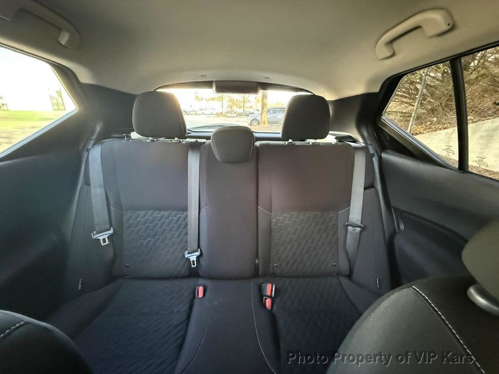 2021 Nissan Kicks S FWD - 22998573 - 18