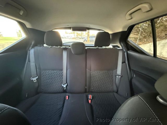 2021 Nissan Kicks S FWD - 22998573 - 18