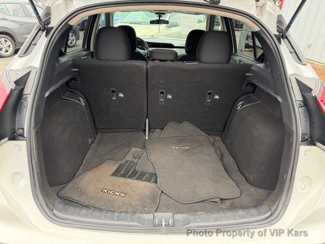 2021 Nissan Kicks S FWD - 23031203 - 21