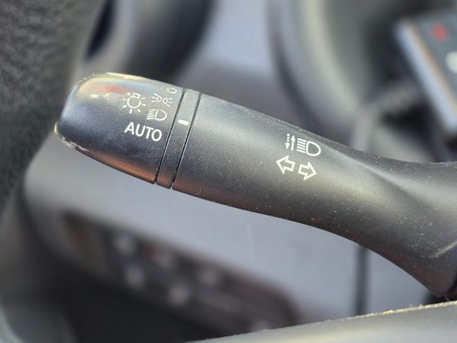 2021 Nissan Kicks S FWD - 22983104 - 37