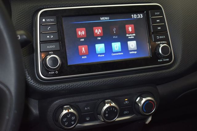 2021 Nissan Kicks S FWD - 22983554 - 16