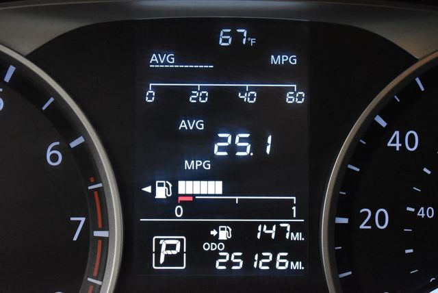 2021 Nissan Kicks S FWD - 22983554 - 17