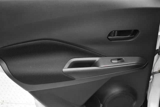 2021 Nissan Kicks S FWD - 22983554 - 28