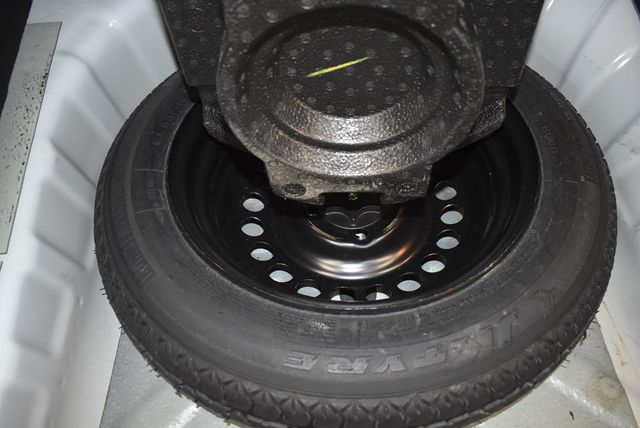 2021 Nissan Kicks S FWD - 22983554 - 34